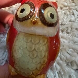 Red Owl Vintage Ceramic Salt and Pepper Shakers